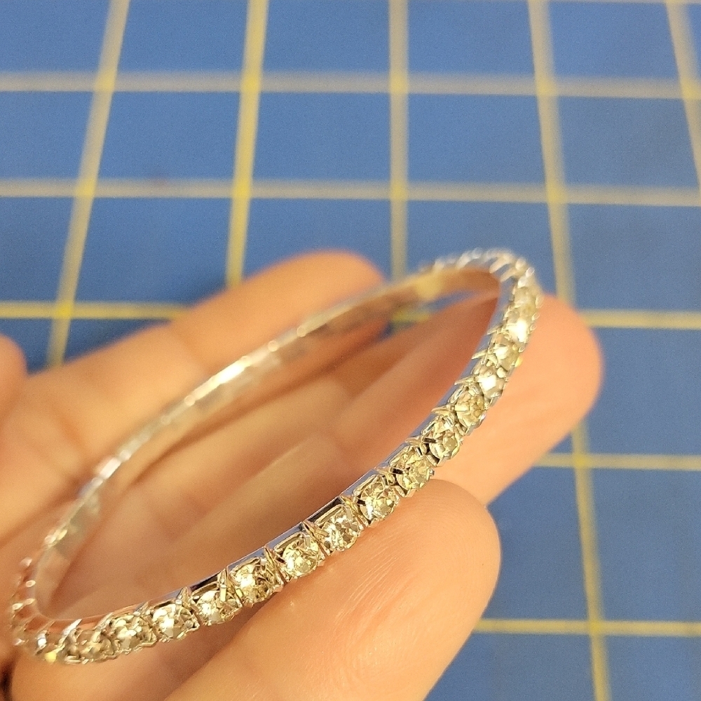 Silver Tone 6" Bracelet Rhinestone Stretch